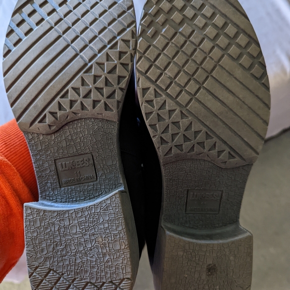 Mukluks high zip black boots, size 11, wore once - Picture 6 of 6